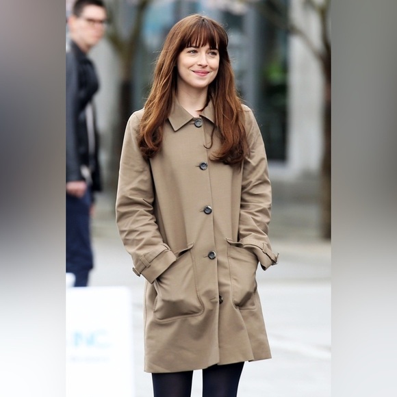 Guillaume Khaki Trench Coat with Feature Collar & Hood (Wardrobe Essential) - Picture 13 of 13